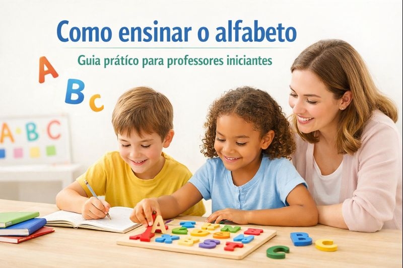 Crianças aprendendo o alfabeto com professora em atividade de alfabetização.